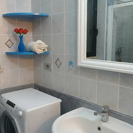 Apartment Crema *